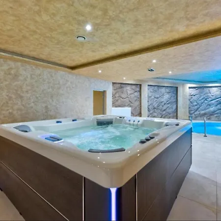 Pinus Aurea - Wellness Oase